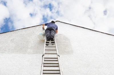 Peinture extérieure à l'Hospitalet-du-Larzac — façades et ravalement